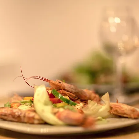 하모니 부티크 4*