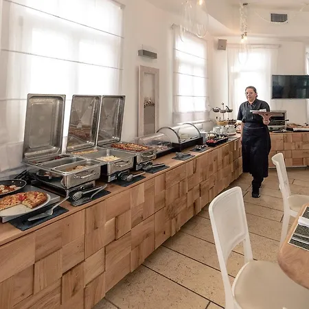 Harmony Boutique Szálloda 4*